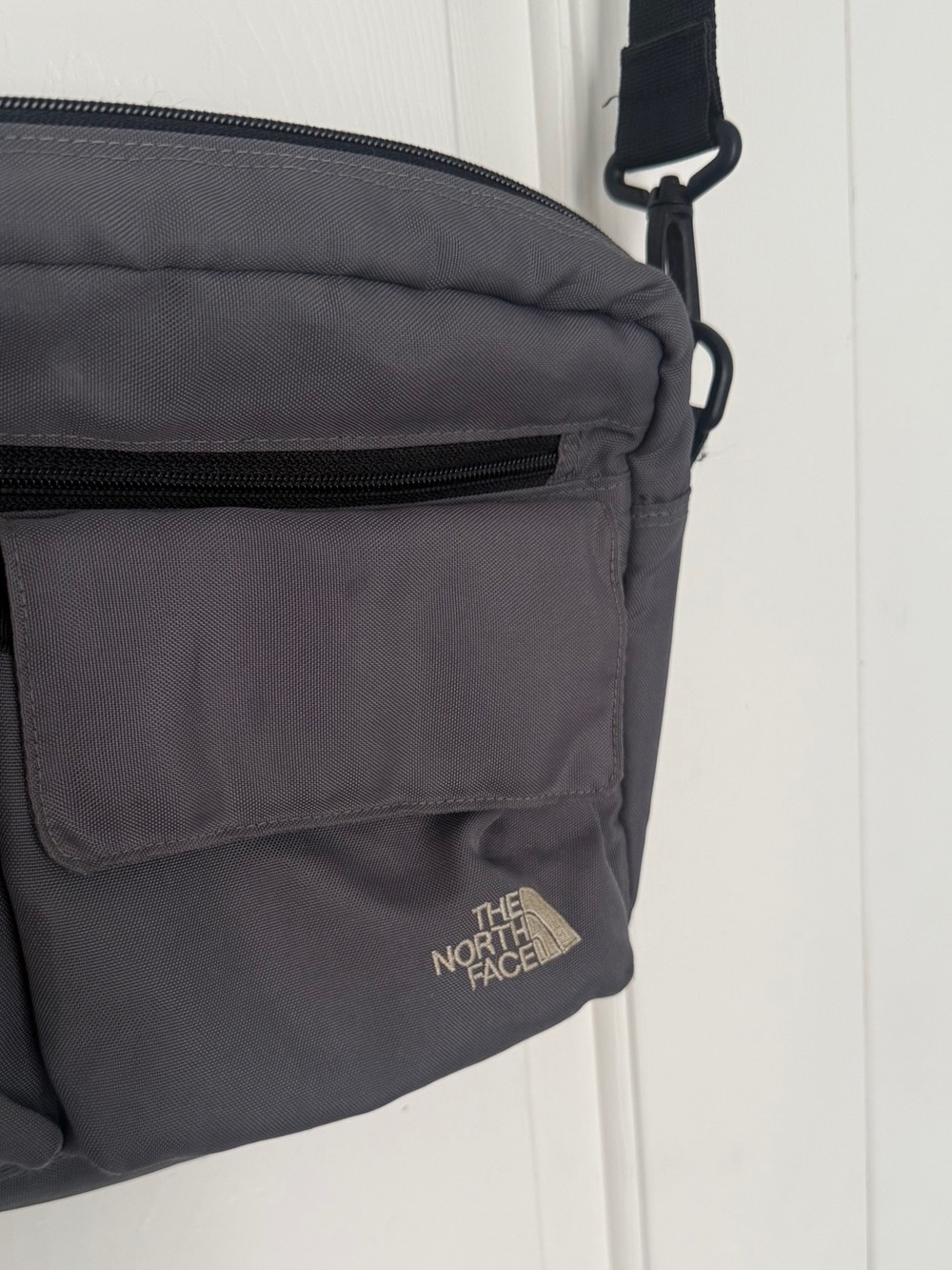 The North Face Gray Belt Bag with Front Pockets - Picture 3 of 7